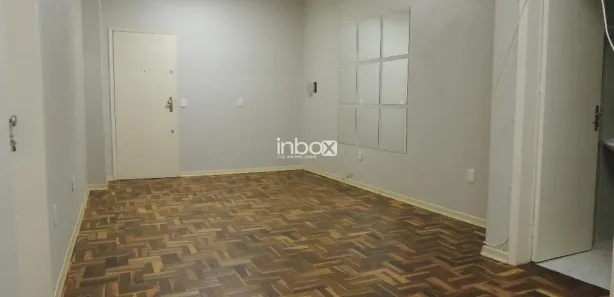 Sala Comercial para venda ou aluguel, 29m² no Centro, Bento Gonçalves