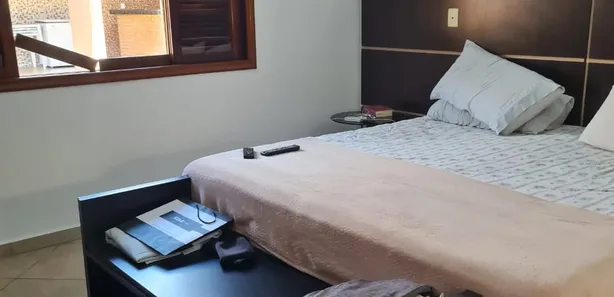 Casa de Condomínio com 3 Quartos para venda ou aluguel, 230m² no Condominio Residencial Real Ville, Pindamonhangaba