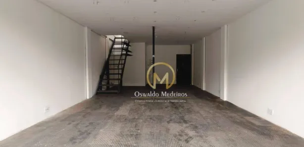 Ponto Comercial para venda ou aluguel, 180m² no Nogueira, Petrópolis