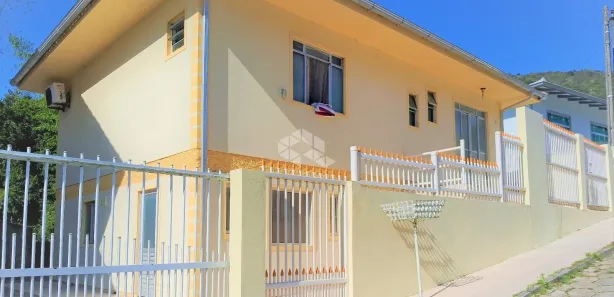 Casas à venda em Governador Celso Ramos, SC - Viva Real