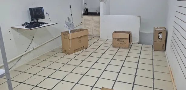 Ponto Comercial com 2 Quartos à venda, 42m² no Praia do Canto, Vitória