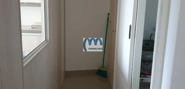 Sala Comercial à venda, 27m² no Centro, São Gonçalo
