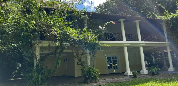 Casa com 5 Quartos para alugar, 659m² no Aldeia Velha, Silva Jardim