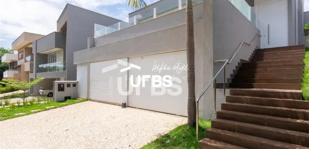 Casa de Condomínio com 4 Quartos à venda, 272m² no Jardins Valência, Goiânia