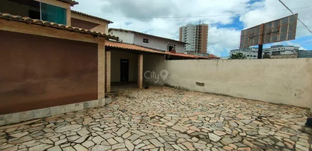 Casa com 3 Quartos para alugar, 300m² no Coroa do Meio, Aracaju