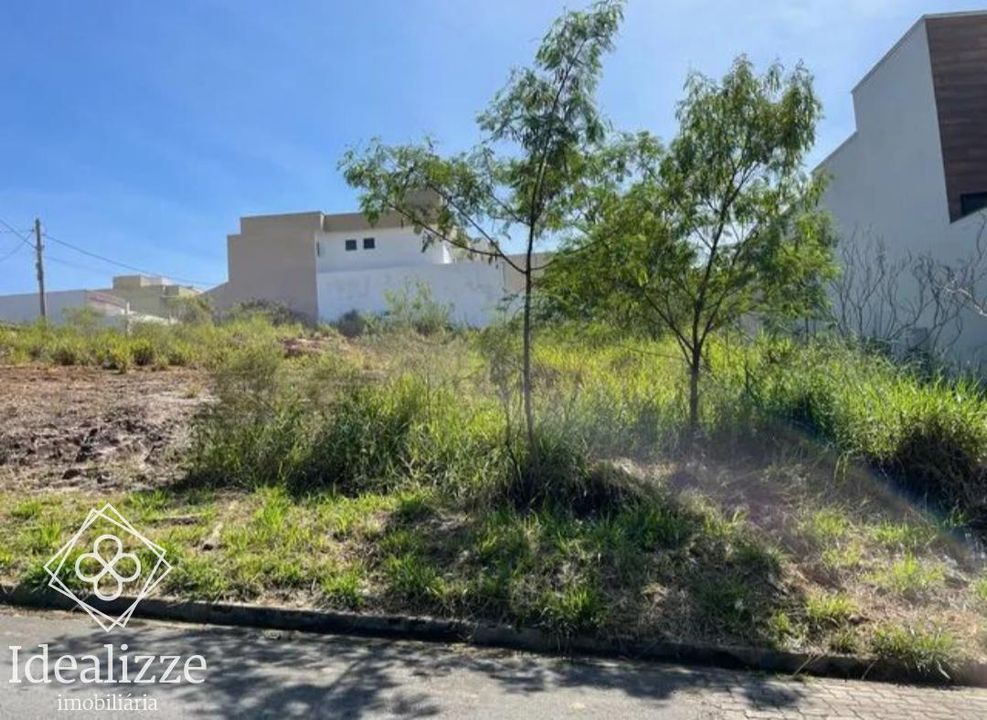 Lote/Terreno 450 m² em Jardim Belvedere em Volta Redonda, por R 495.