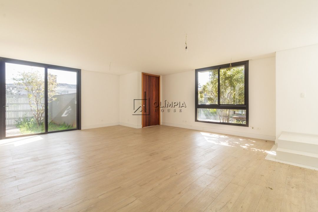 Casa na Alameda dos Nhambiquaras, 111, Ibirapuera em São Paulo, por R