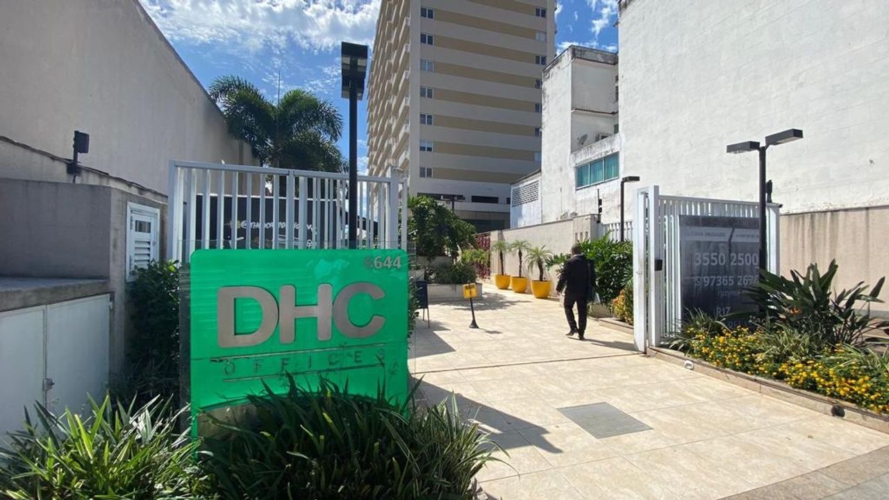 Sala Comercial na Avenida Dom Hélder Câmara, 6644, Pilares em Rio de Janeiro, por R 800/Mês Sala Comercial na Avenida Dom Hélder Câmara, 6644, Pilares em Rio de Janeiro, por R 800/Mês