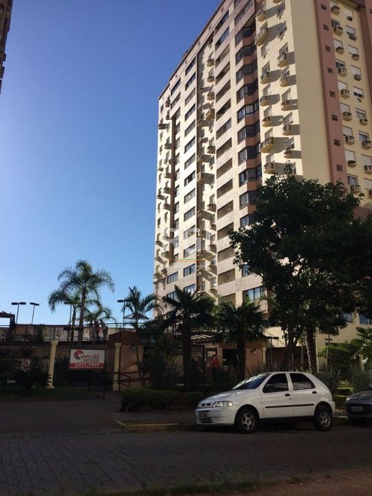 Apartamento na Avenida Dom Cláudio José Gonçalves Ponce de Leão, Vila Ipiranga em Porto Alegre