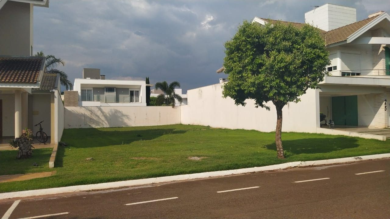 Terreno no Zona 03 em Maringa / PR, 560m² à Venda por R$ 1.700.000,00 