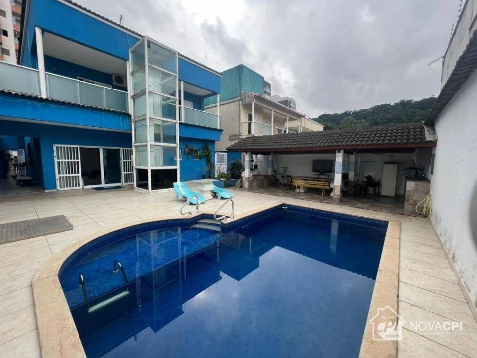 Casa na Rua Tiradentes, Canto do Forte em Praia Grande, por R$ 2.660. ...