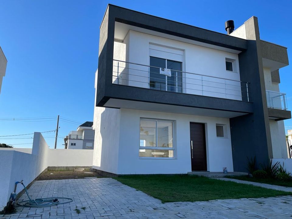Casa de Condomínio na Avenida Protásio Alves, 12000, Morro Santana em Porto Alegre, por R 650.