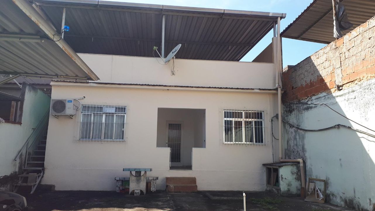 Casa na Rua Senador Caiado de Castro, 22, Engenho do Porto em Duque de Caxias, por R 380.000