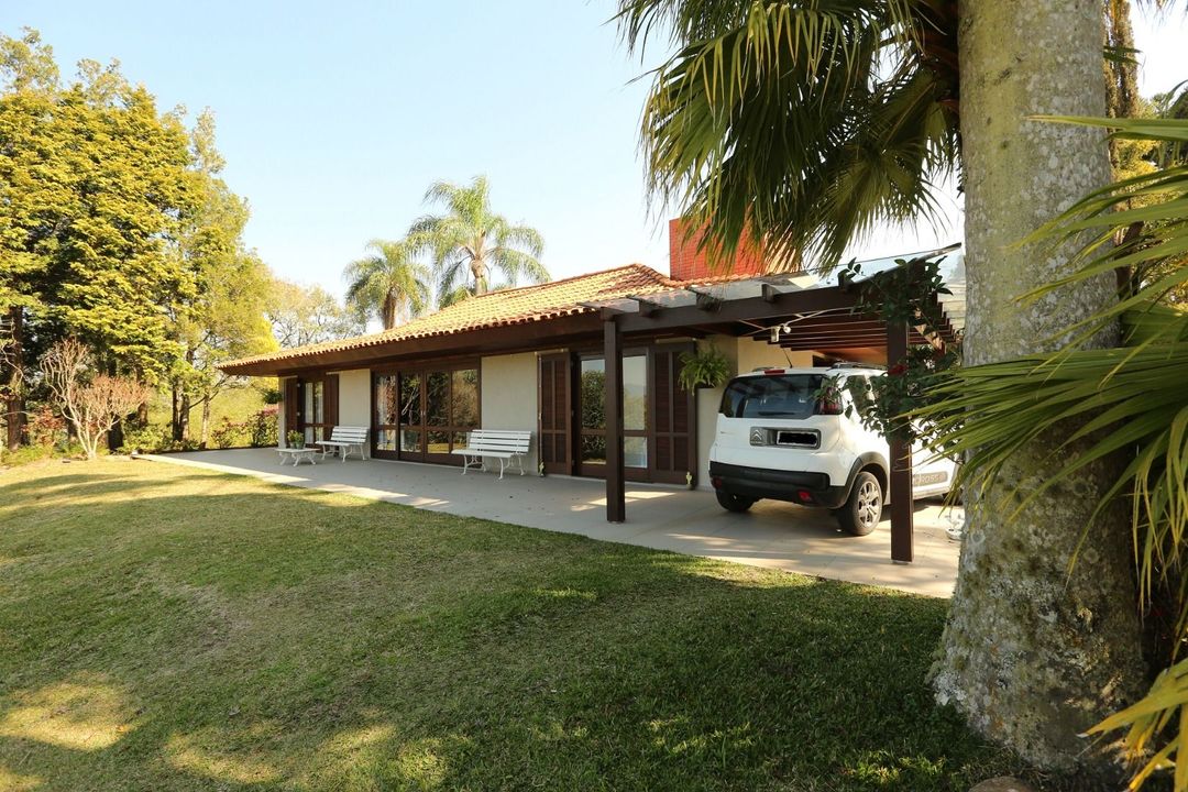 Casa de Condomínio na Rua Vinte e Cinco de Janeiro, Jardim Menino Deus em Quatro Barras, por R