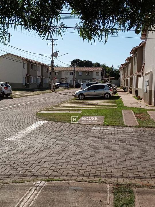 Casa de Condomínio na Rua Cesar Ramos dos Santos, 346, Parque Residencial Rita Vieira em Campo Casa de Condomínio na Rua Cesar Ramos dos Santos, 346, Parque Residencial Rita Vieira em Campo