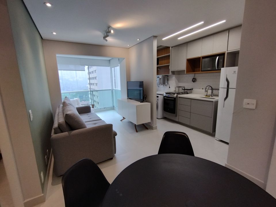 Apartamento na Rua Luís Correia de Melo, 250, Chácara Santo Antônio em São Paulo, por R 3.600