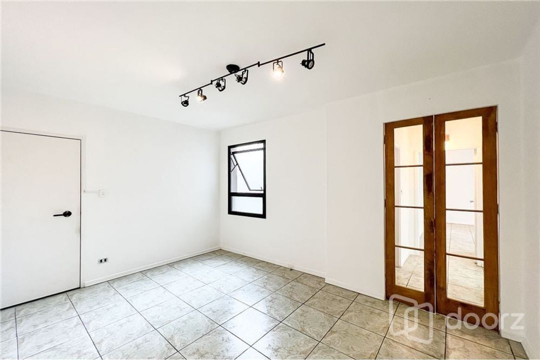 Sala Comercial na Avenida Brigadeiro Luís