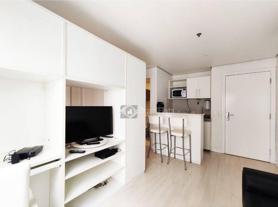 Flat na Alameda Lorena, 1014, Jardins em São Paulo, por R 2.300/Mês