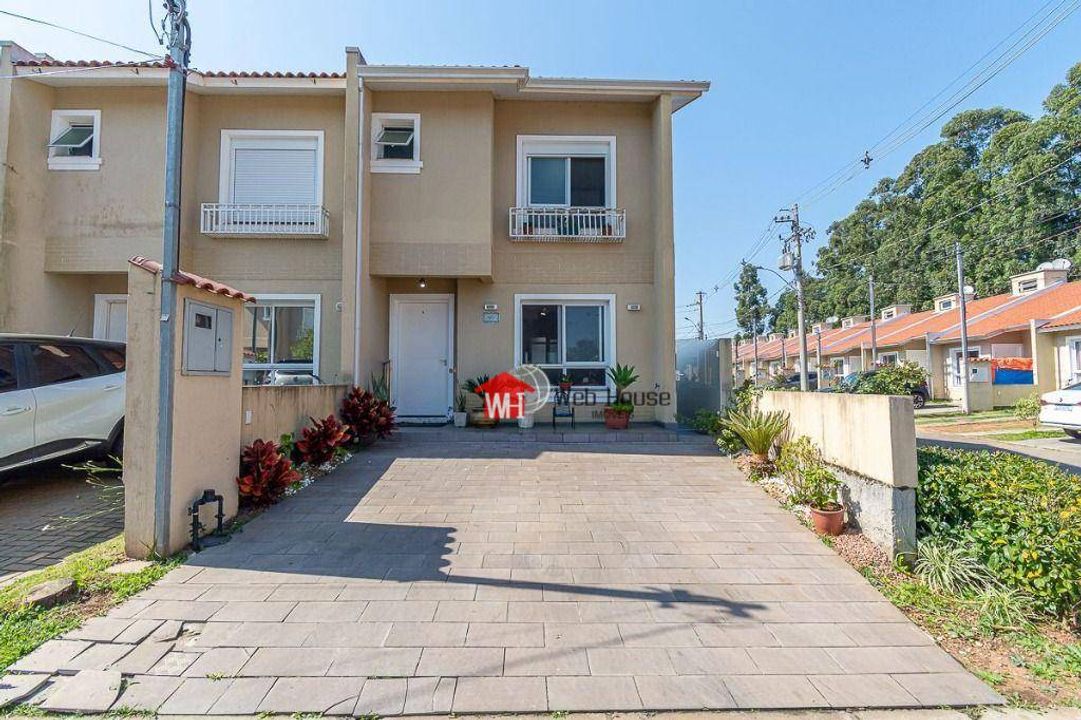 Sobrado na Rua Frederico Augusto Hanemann, Central Parque em