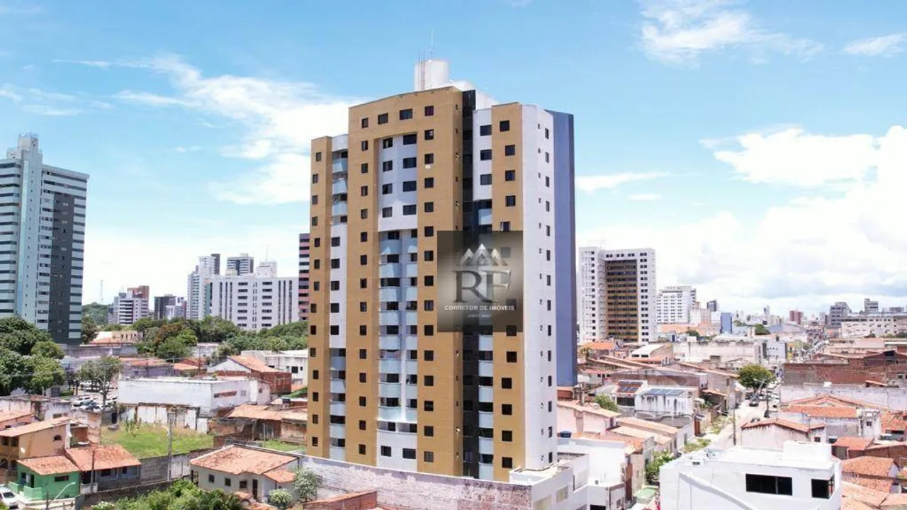 Apartamento na Rua Felipe Camarão, 313, Ribeira em Natal, por R 300.