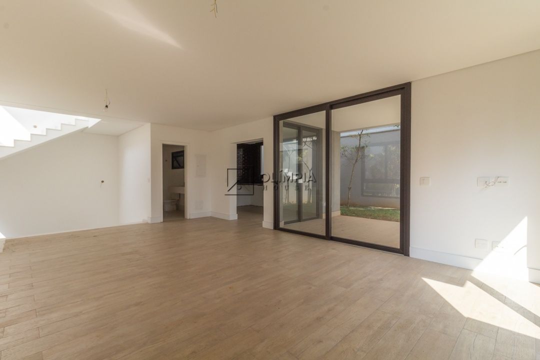 Casa na Alameda dos Nhambiquaras, 111, Ibirapuera em São Paulo, por R