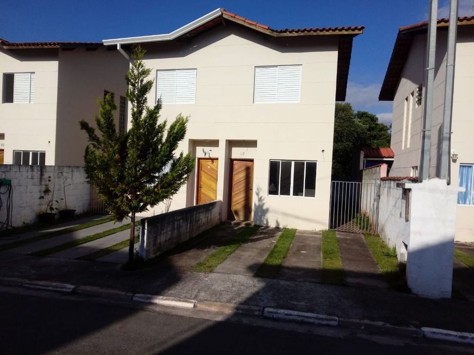 Casa de Condomínio na Estrada dos Pereiras, Caucaia do Alto em Cotia