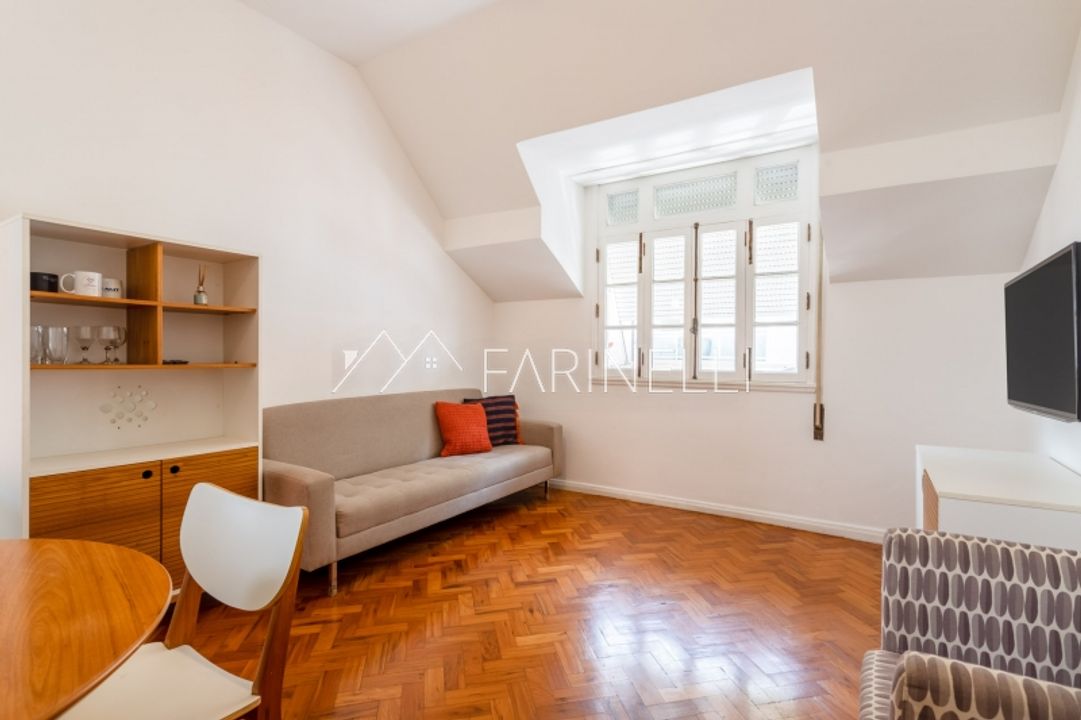 Apartamento na Avenida São Sebastião, Urca em Rio de Janeiro, por R