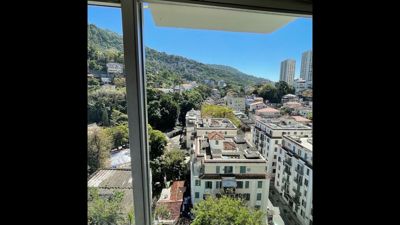Apartamento na Rua das Laranjeiras, Laranjeiras
