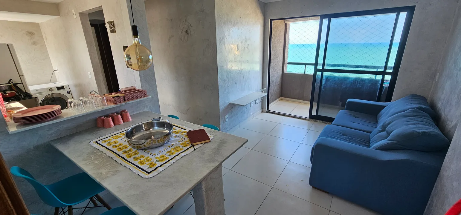 Apartamento na Avenida Engenheiro Roberto Freire, 4450, Ponta Negra em