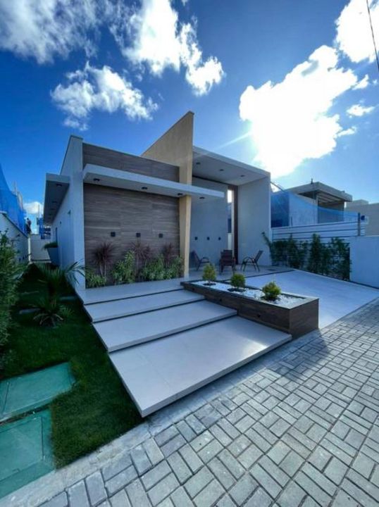 Casa de Condomínio na Via Costeira Senador Dinarte Medeiros Mariz, Ponta Negra em Natal, por R Casa de Condomínio na Via Costeira Senador Dinarte Medeiros Mariz, Ponta Negra em Natal, por R