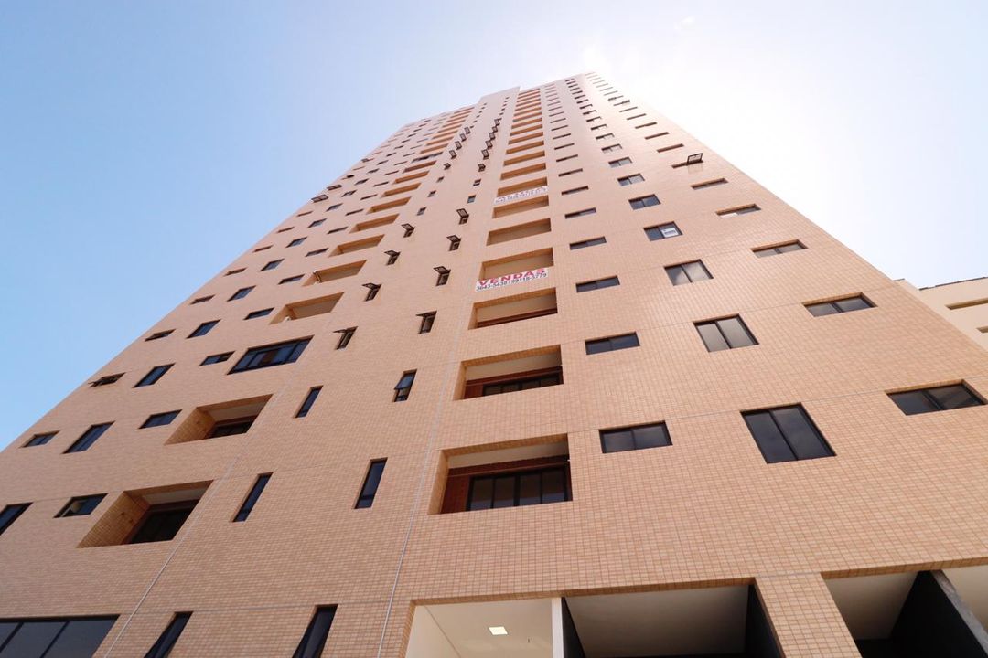 Apartamento na Avenida Governador Juvenal Lamartine, 815, Tirol em