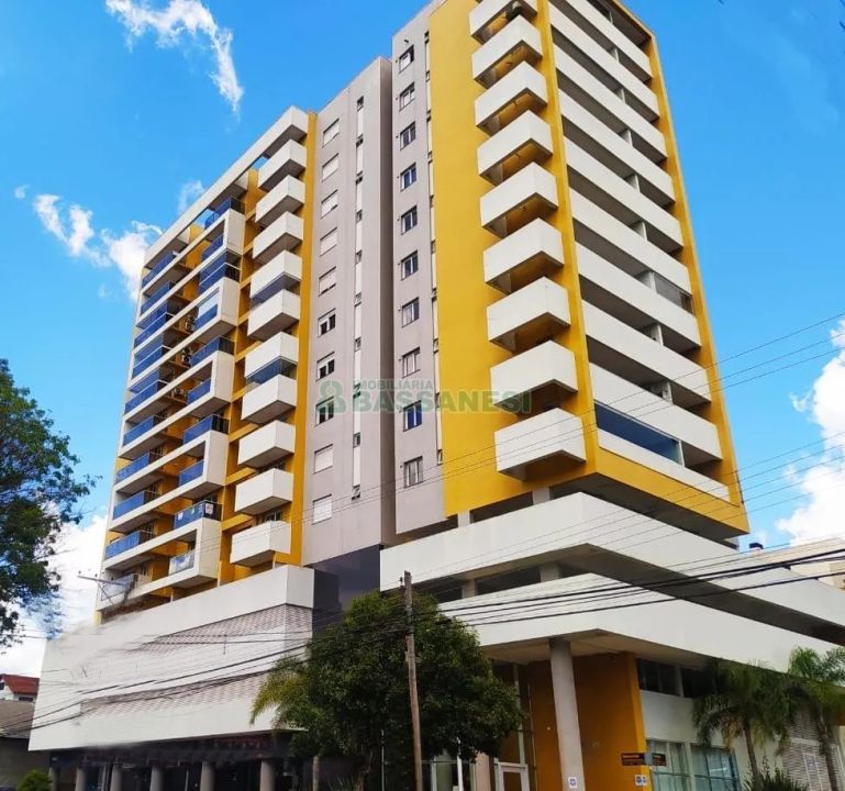 Apartamento na Rua Marechal Floriano, Rio Branco em Caxias do Sul, por