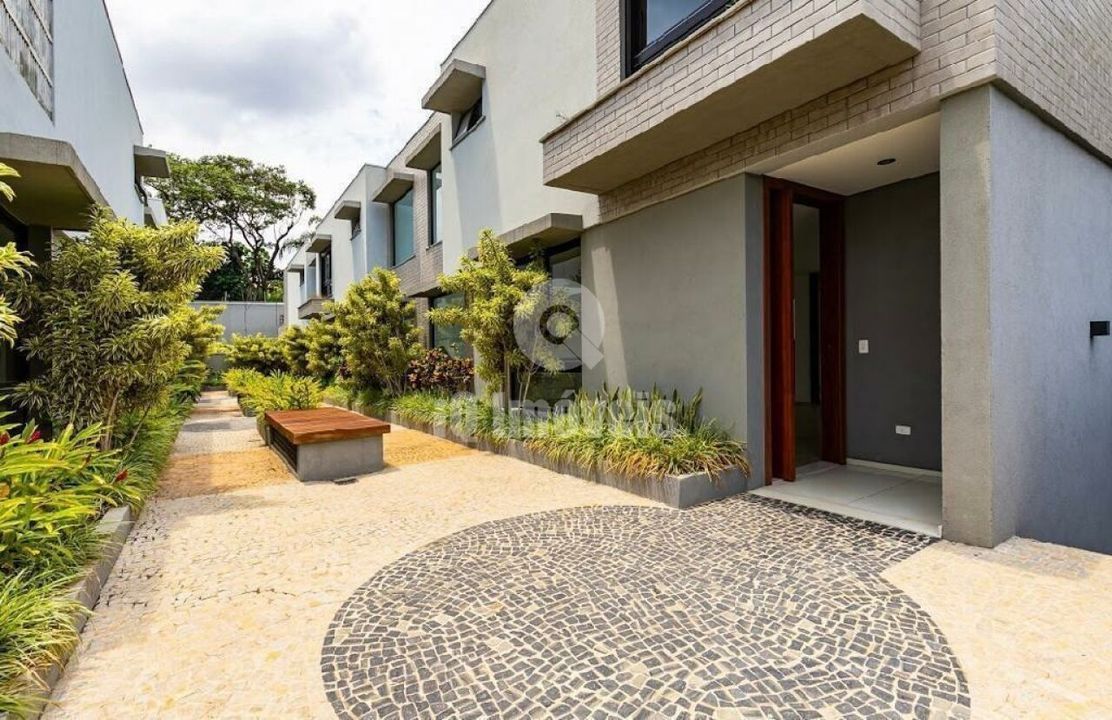 Casa de Condomínio na Alameda dos Nhambiquaras, 111, Moema em São Paulo
