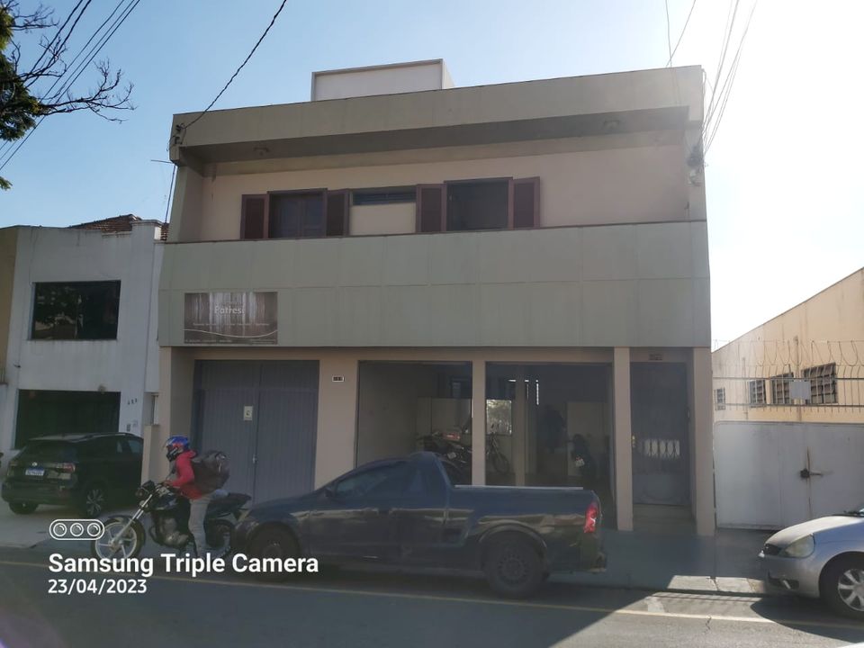 Prédio Comercial na Rua José Pinto de Almeida, Alemães em Piracicaba