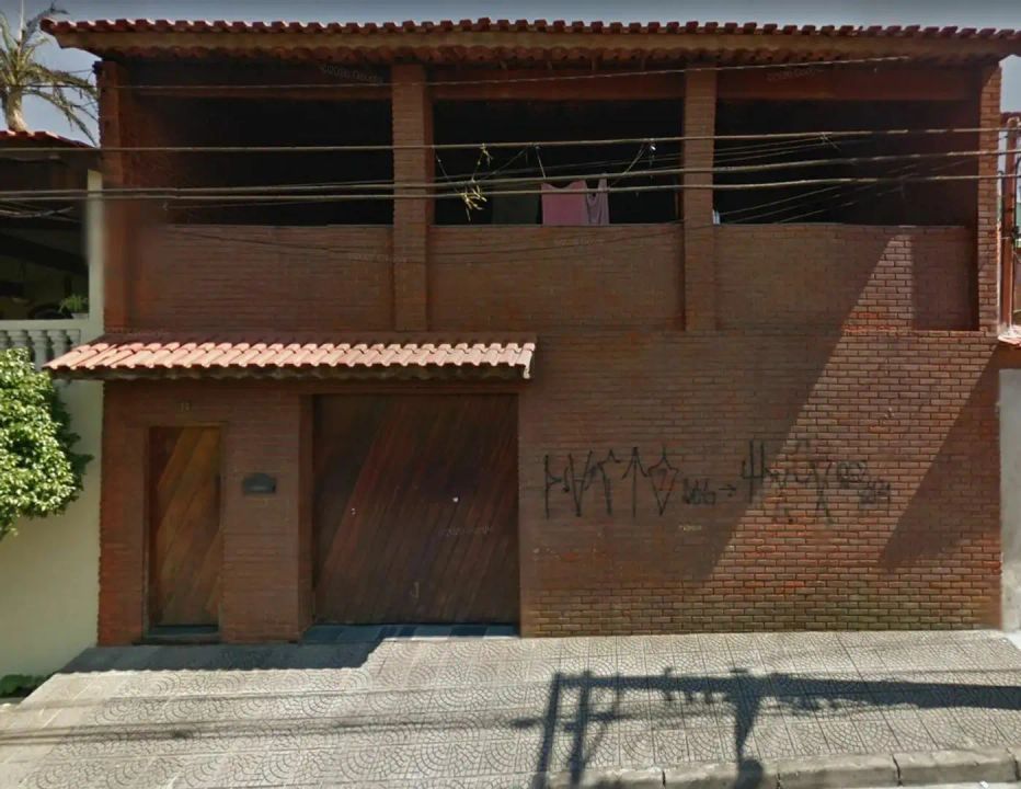 Casa na Rua Sabiaúna, 100, Vila