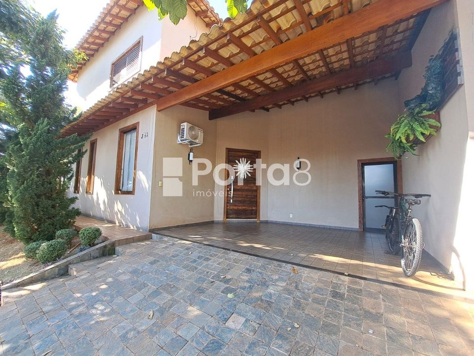 Casa de Condomínio na Avenida Belvedere, 550, Residencial Village Damha