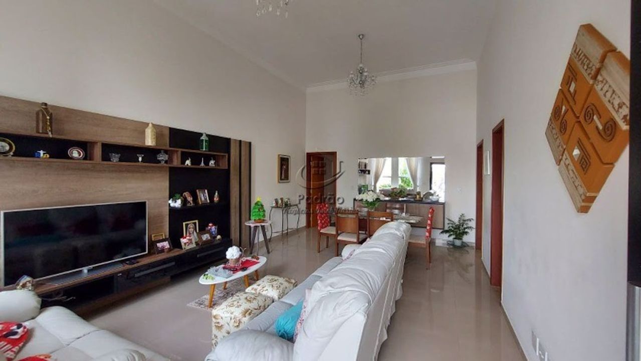 Casa de Condomínio na Condomínio Residencial Ibiti Royal Park, Jardim