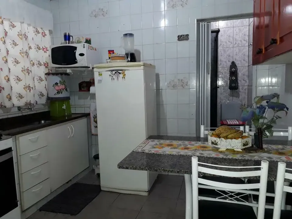 Casa na Rua Tomás de Kempis, 112, Freguesia do Ó em São Paulo, por R ...