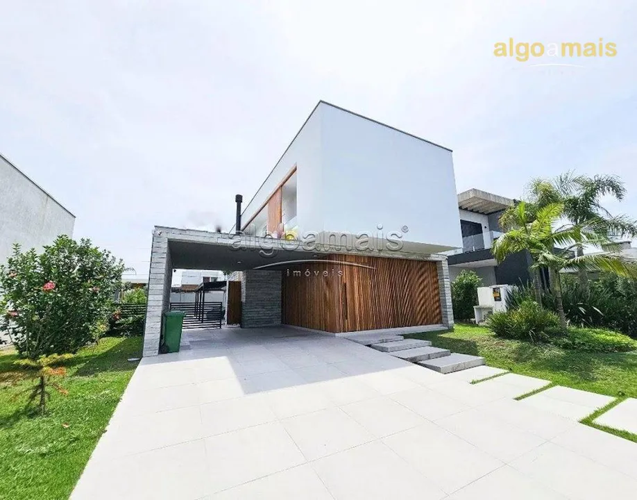 Casa de Condomínio 277 m² em Condominio Quintas do Lago em Xangrilá