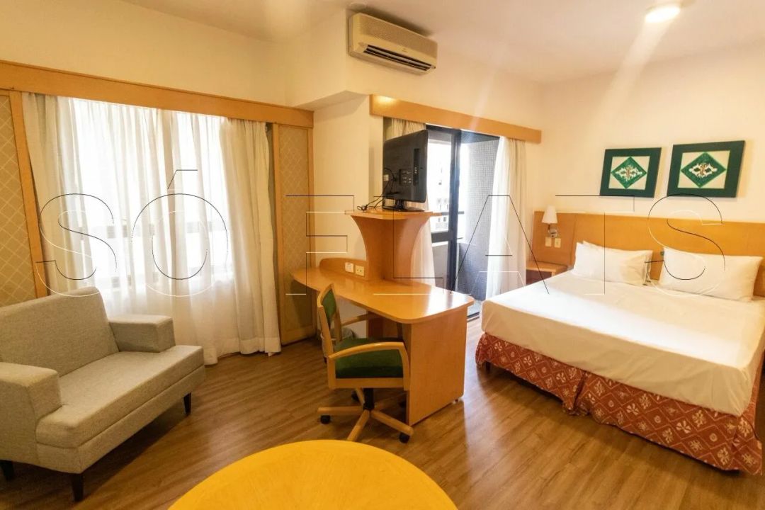 Flat na Alameda Lorena, 360, Jardim Paulista em São Paulo, por R 2.500