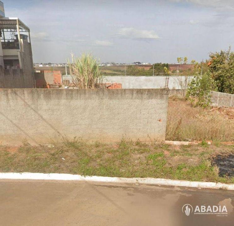 Lote/Terreno na Rua Avelino Beraldo, 143,