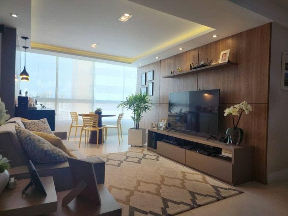 Apartamento na Rua Clarival do Prado Valladares, 999, Caminho Das Árvores em Salvador, por R