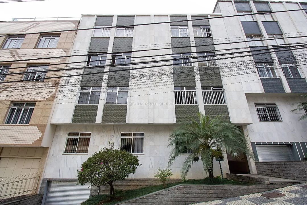 Apartamento na Rua Vereador José Gasparete, 40, Vale do Ipê em Juiz de Fora, por R 320.000