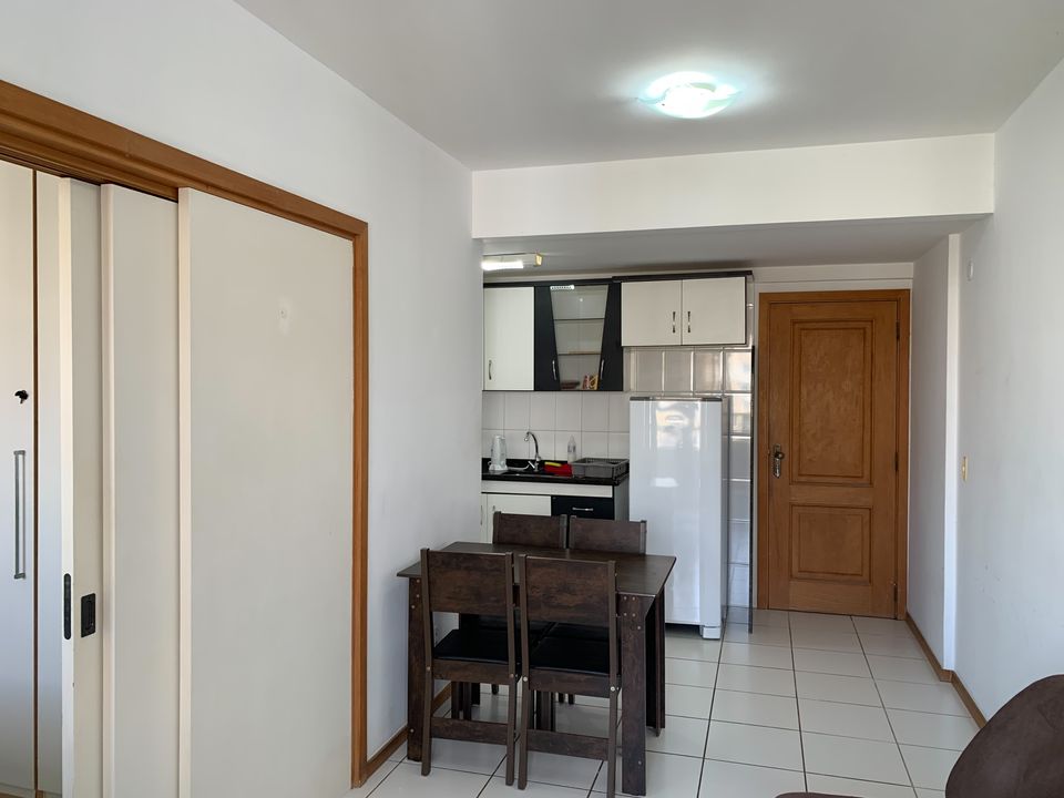Apartamento na Rua Clarival do Prado Valladares, 85, Caminho Das Árvores em Salvador, por R 1.