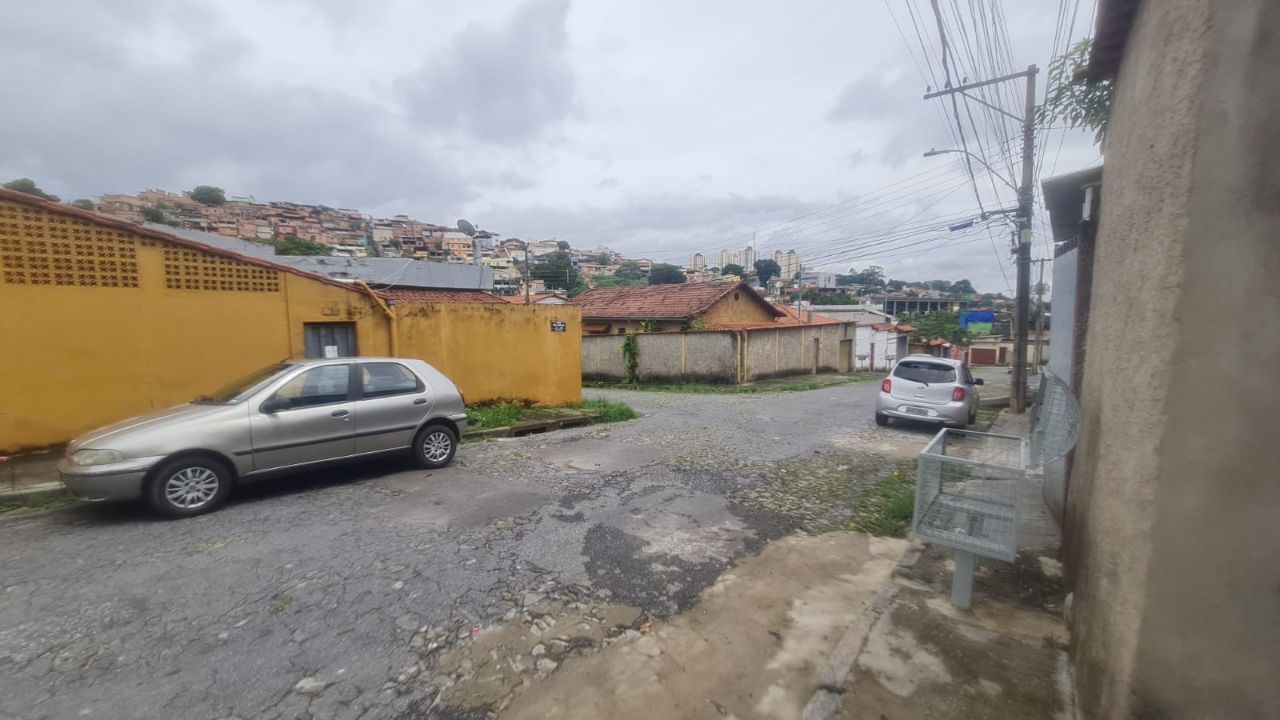 Casa na Rua Regina, Nova Cintra em Belo Horizonte, por R 650.000 Viva Real Casa na Rua Regina, Nova Cintra em Belo Horizonte, por R 650.000 Viva Real