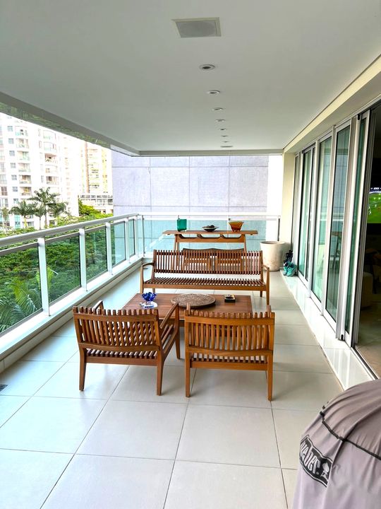 Apartamento na Avenida das Acácias da Península, 607, Peninsula em Rio de Janeiro, por R 3.695. Apartamento na Avenida das Acácias da Península, 607, Peninsula em Rio de Janeiro, por R 3.695.