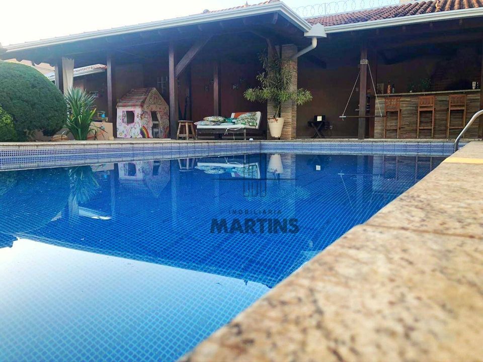 Casa na Alameda das Margaridas, 69, Parque Vista Alegre em Bauru, por R