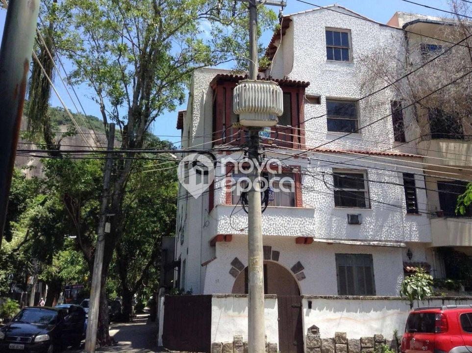 Casa na Rua Roquete Pinto, Urca em Rio de Janeiro, por R 3.000.000