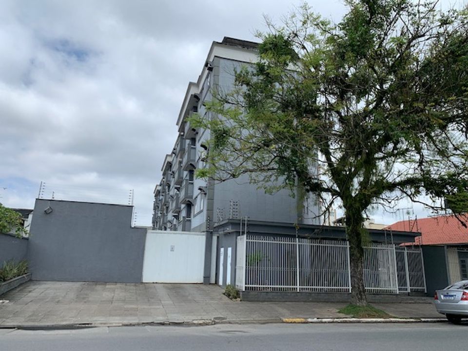 Apartamento na Rua Padre Kolb, 967, Bucarein em Joinville, por R 900
