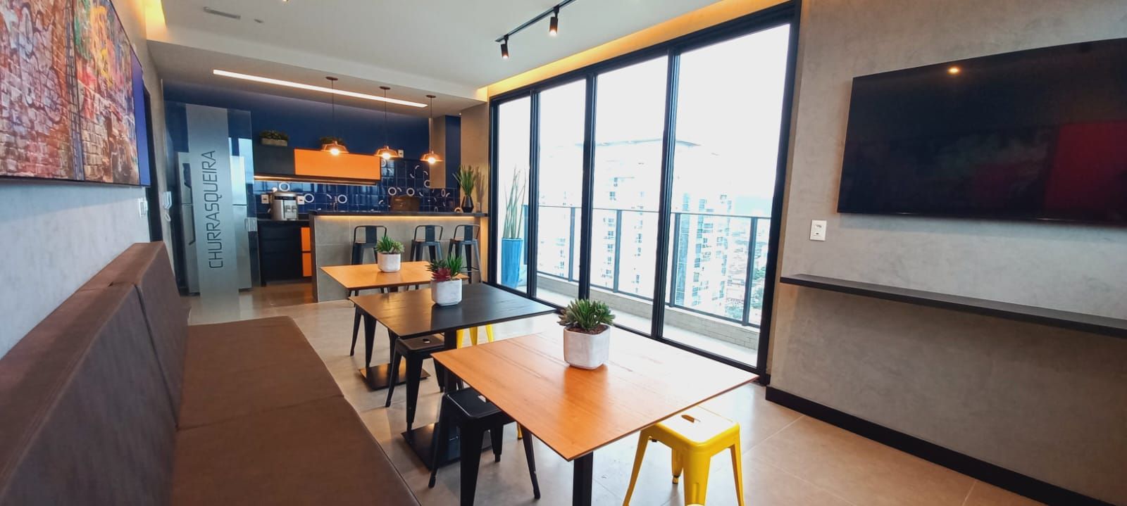 Apartamento na Rua Doutor Lobo Viana, Boqueirão em Santos, por R 680.